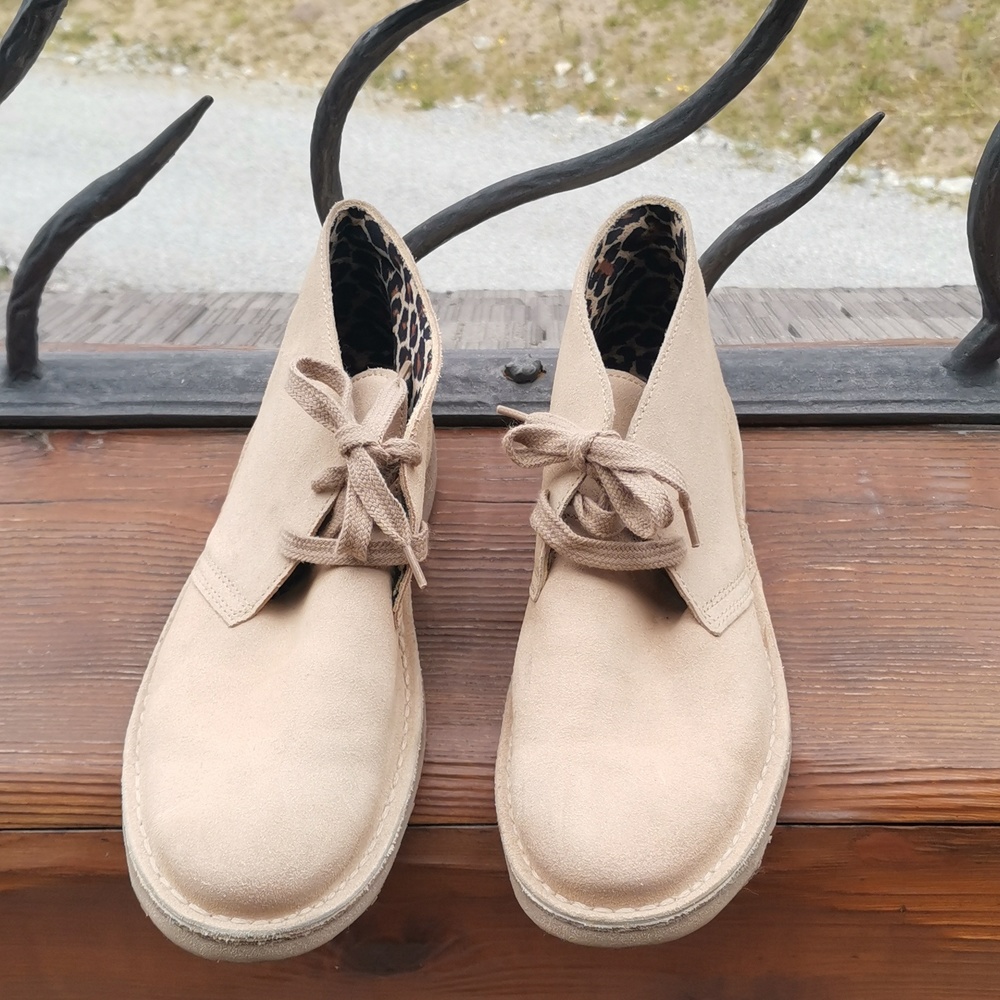 Aldo beige desert boots